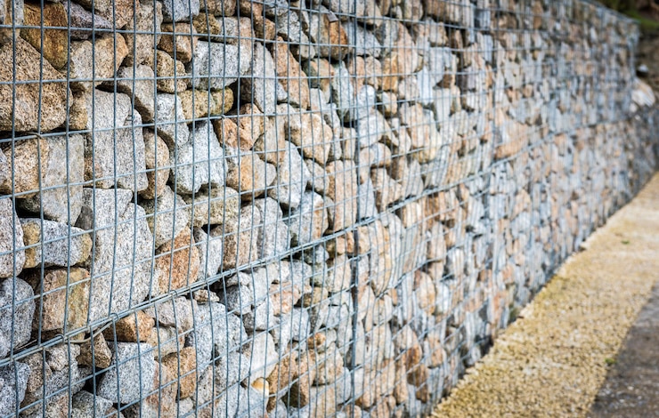 Acasă 26 Comparativ: gabioane vs. ziduri din beton armat