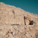 Terasamente pe terenuri în pantă: soluții de consolidare