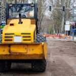 Utilajele ideale pentru lucrări de infrastructură rutieră